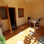 And Mariza בית הארחה 3*