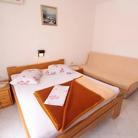 Gasthuis Room&apartments Mariza 3*